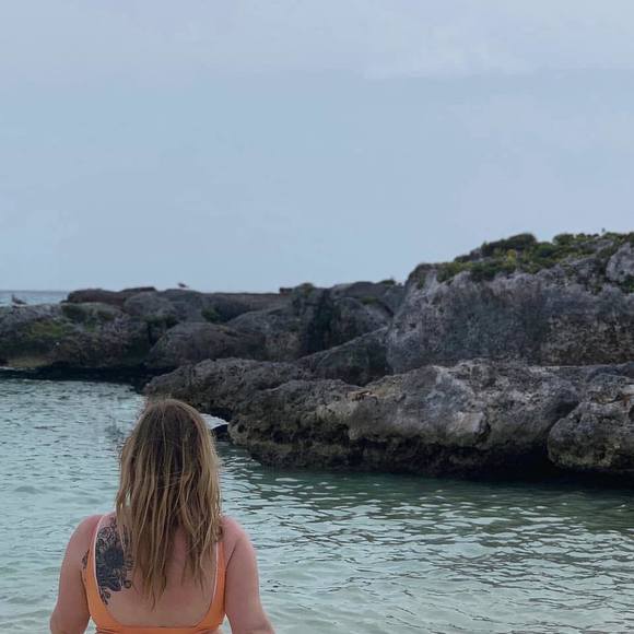 Meet your Posher, Harley - Picture 1 of 1